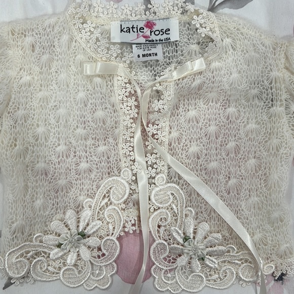 KATIE ROSE - delicate lace and rose appliqué sweater - 6 months - Picture 2 of 2